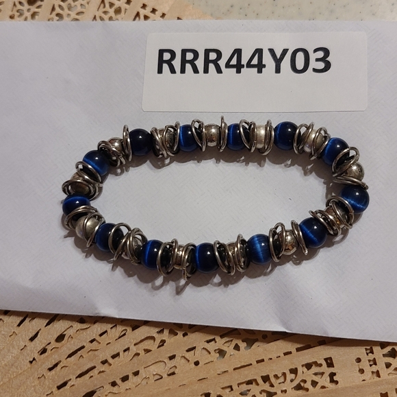 Stretchy Bracelet for sale - Picture 7 of 8